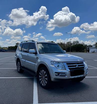 MITSUBISHI PAJERO 2019