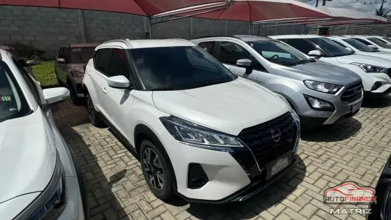 NISSAN KICKS 2023