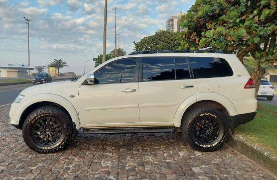 MITSUBISHI PAJERO DAKAR 2015