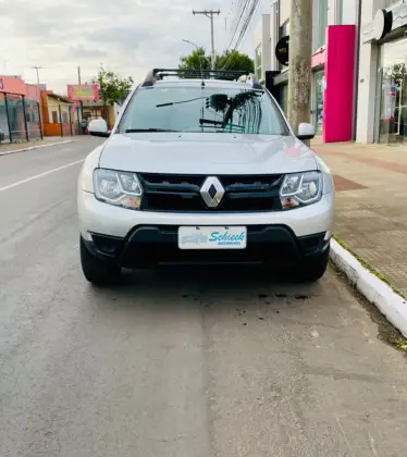 RENAULT DUSTER 2016