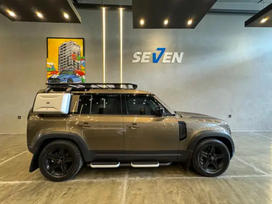 LAND ROVER DEFENDER 2020