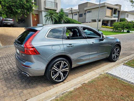 VOLVO XC60 2019