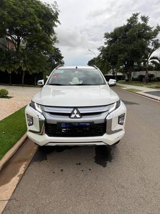 MITSUBISHI L200 TRITON 2023