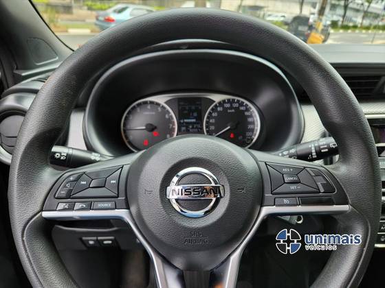 NISSAN KICKS 2020