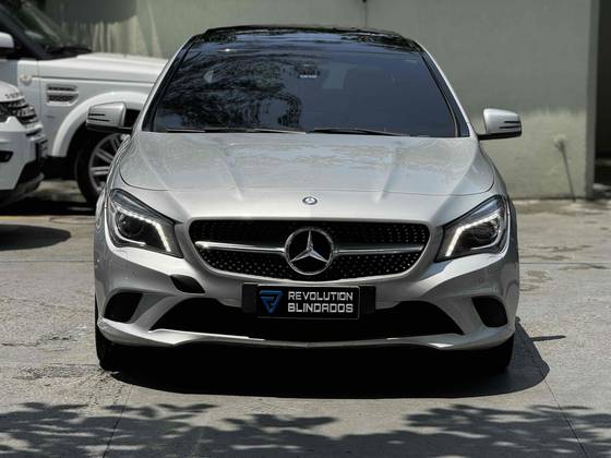 MERCEDES-BENZ CLA 200 2015
