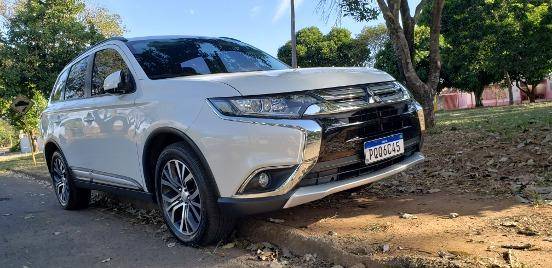 MITSUBISHI OUTLANDER 2016