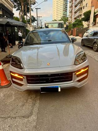 PORSCHE CAYENNE 2024