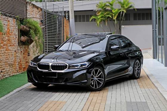 BMW 320i 2023