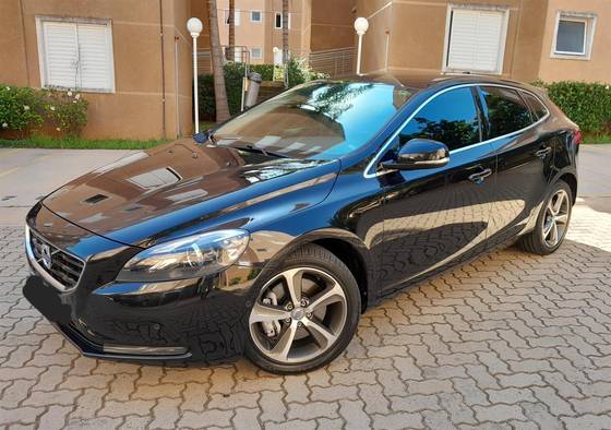 VOLVO V40 2014