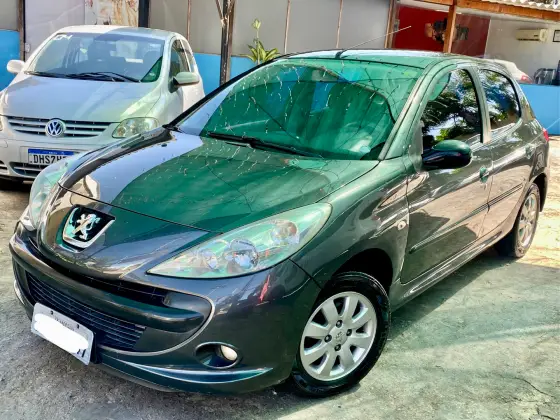 PEUGEOT 207 2010