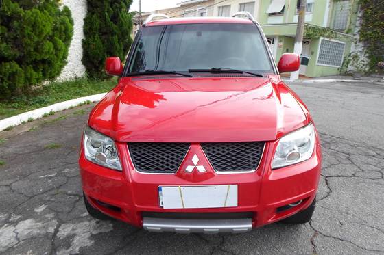 MITSUBISHI PAJERO TR4 2013