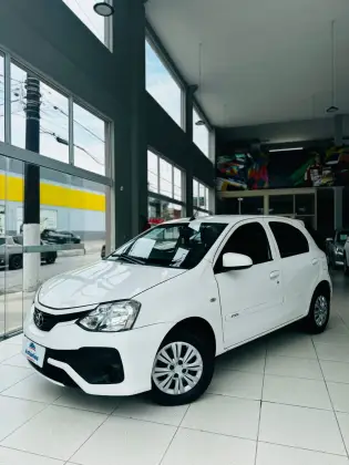 TOYOTA ETIOS 2019