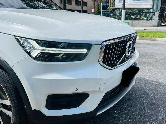 VOLVO XC40 2021