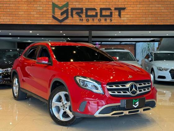 MERCEDES-BENZ GLA 200 2018