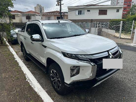 MITSUBISHI L200 TRITON 2024