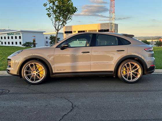 PORSCHE CAYENNE 2022