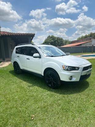 MITSUBISHI OUTLANDER 2013