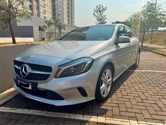 MERCEDES-BENZ A 200 2018