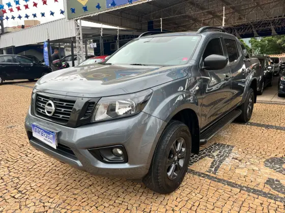 NISSAN FRONTIER 2021