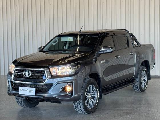 TOYOTA HILUX 2020