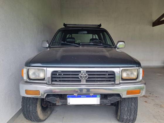 TOYOTA HILUX 1999