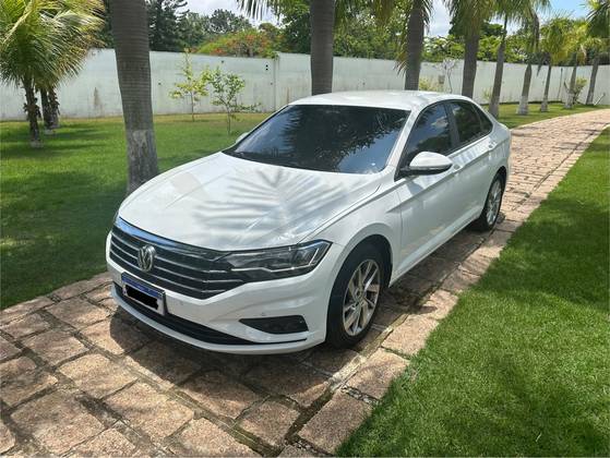 VOLKSWAGEN JETTA 2018