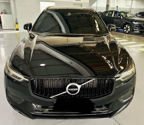 VOLVO XC60 2019
