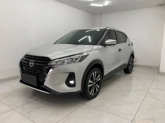 NISSAN KICKS 2024