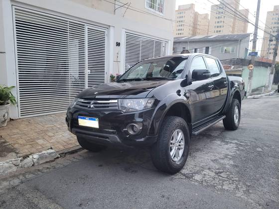MITSUBISHI L200 TRITON 2015