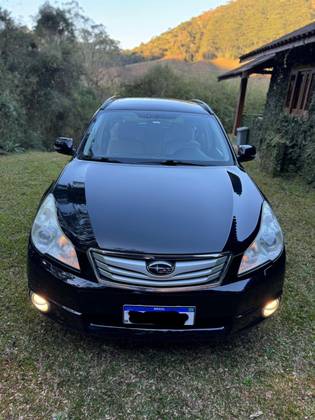 SUBARU OUTBACK 2010