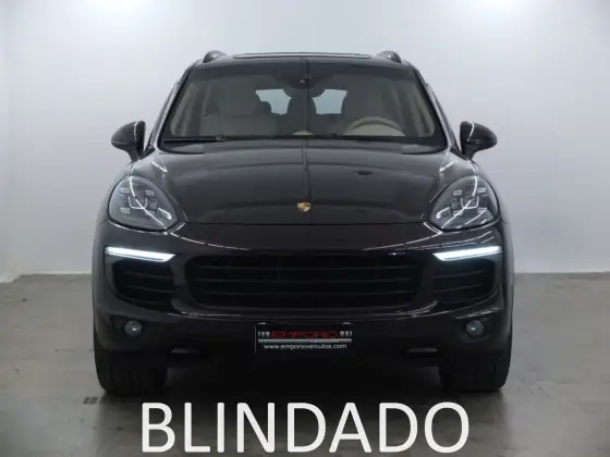 PORSCHE CAYENNE 2018