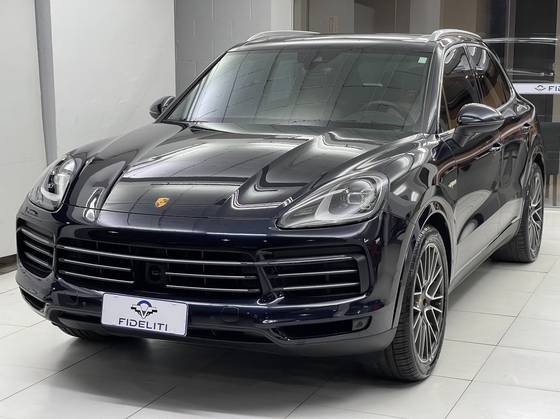 PORSCHE CAYENNE 2020