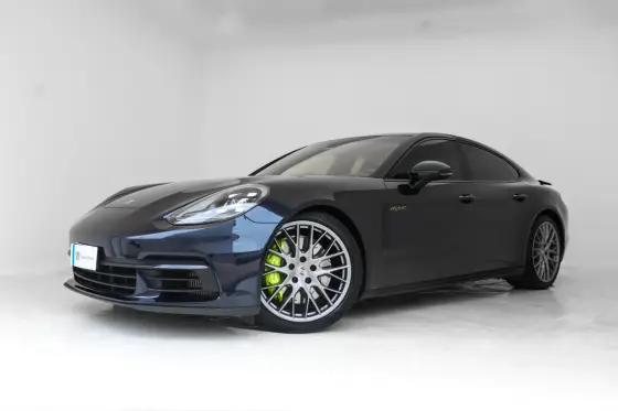 PORSCHE PANAMERA 2020
