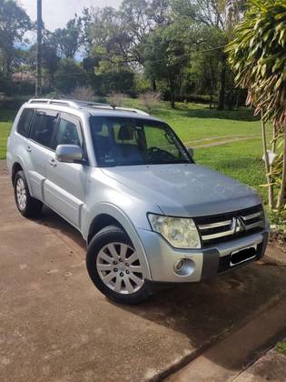 MITSUBISHI PAJERO FULL 2008