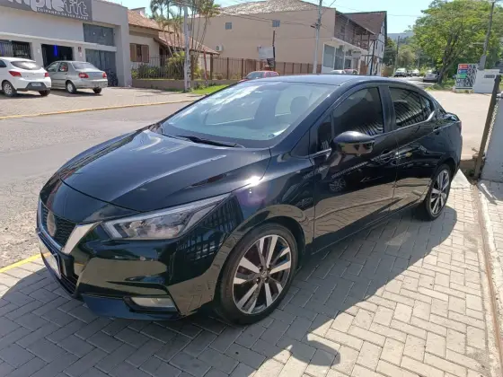 NISSAN VERSA 2021