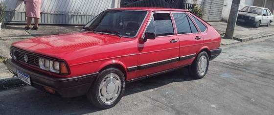 VOLKSWAGEN PASSAT 1987