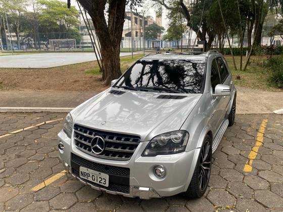 MERCEDES-BENZ ML 63 AMG 2011