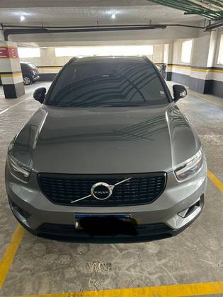 VOLVO XC40 2019