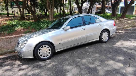 MERCEDES-BENZ E 320 2003