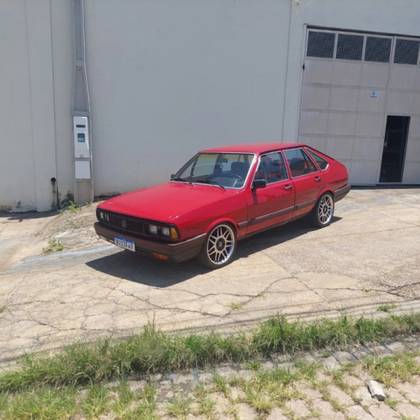 VOLKSWAGEN PASSAT 1987