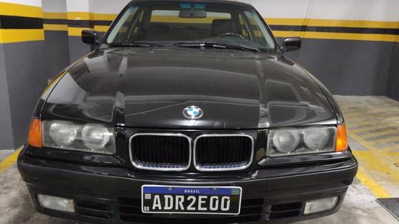 BMW 318iS 1993