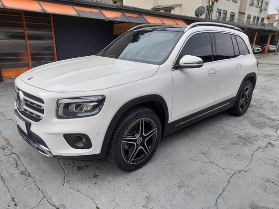 MERCEDES-BENZ GLB 200 2021
