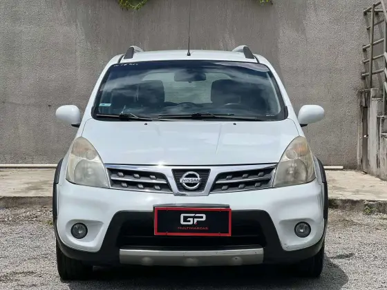 NISSAN LIVINA 2014