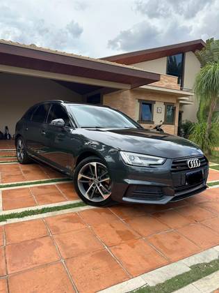 AUDI A4 2018
