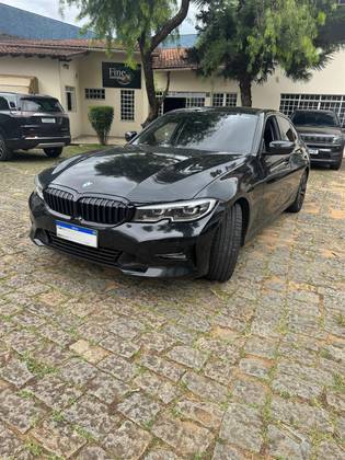 BMW 320i 2021