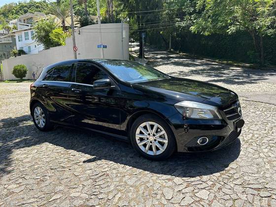 MERCEDES-BENZ A 200 2014