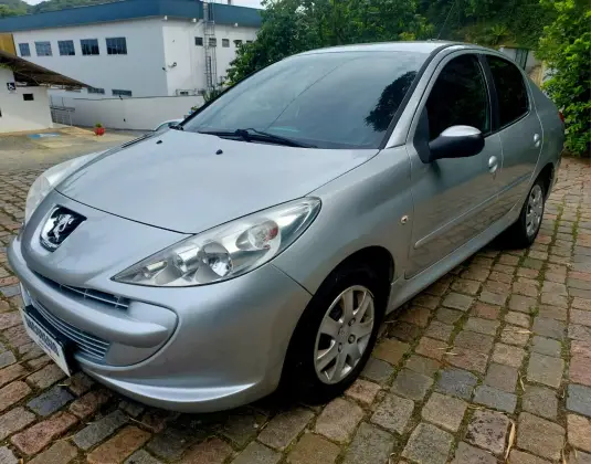 PEUGEOT 207 2012