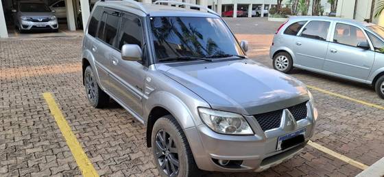 MITSUBISHI PAJERO TR4 2012