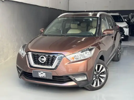 NISSAN KICKS 2017