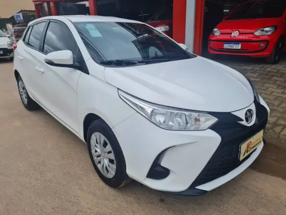 TOYOTA YARIS 2023